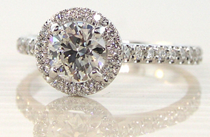Style# Sd885 Round w/ Pave Surround & Shank